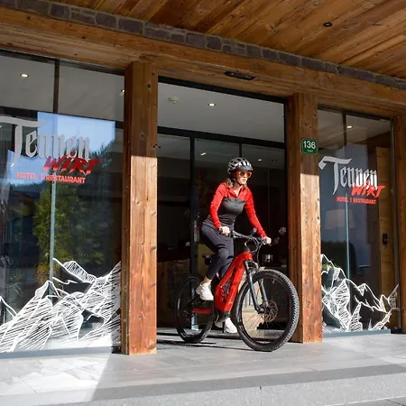 ホテル Tennenwirt